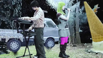 LAUSBUB - golden lighter